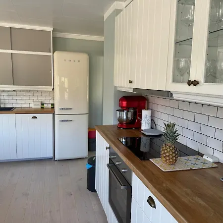 Arctic Photo Retreat Lofoten - Lakehouse Bjorkly Holiday home Vestvagoy