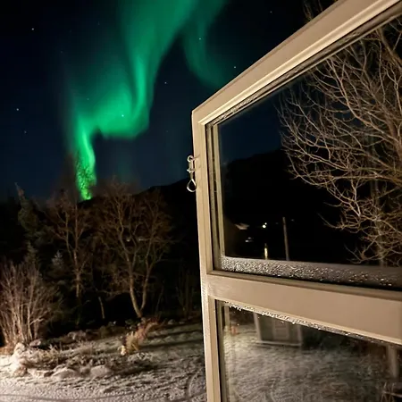 Holiday home Arctic Photo Retreat Lofoten - Lakehouse Bjorkly Vestvagoy