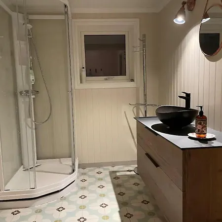 Holiday home Arctic Photo Retreat Lofoten - Lakehouse Bjorkly *