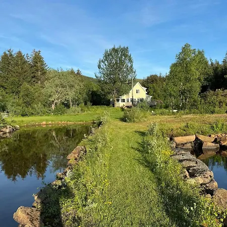 Arctic Photo Retreat Lofoten - Lakehouse Bjorkly Holiday home *