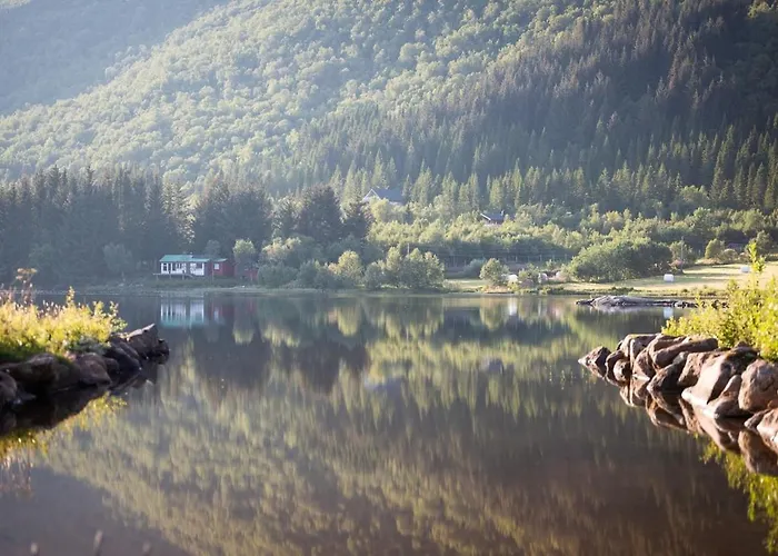 Semesterbostad Arctic Photo Retreat Lofoten - Lakehouse Bjorkly