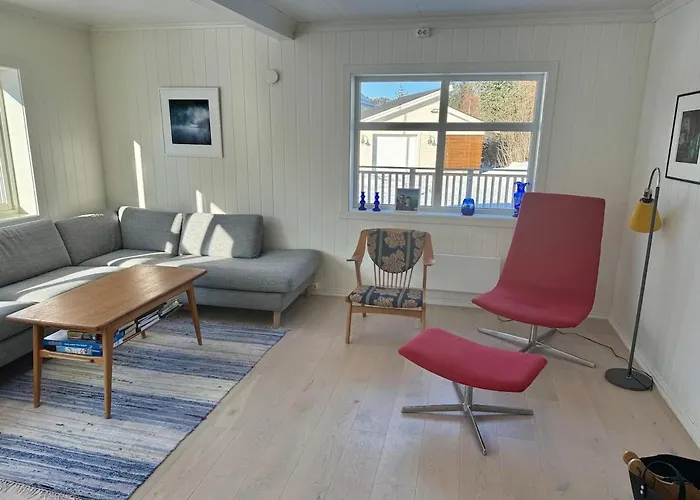Arctic Photo Retreat Lofoten - Lakehouse Bjorkly Vestvagoy