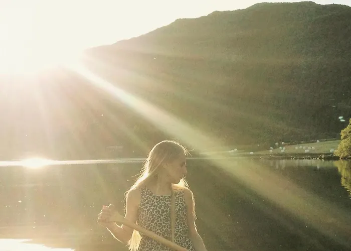 Arctic Photo Retreat Lofoten - Lakehouse Bjorkly *