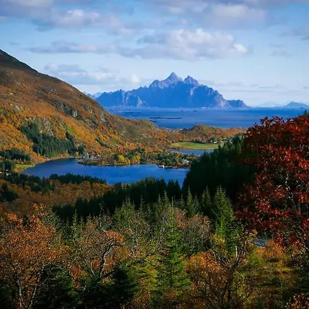 Lakehouse Bjorkly - Arctic Photo Retreat Lofoten Vestvagoy