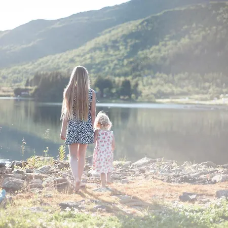 Lakehouse Bjorkly - Arctic Photo Retreat Lofoten Tatil Evi *